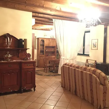 Casa Vacanze La Fioca Tatil Evi